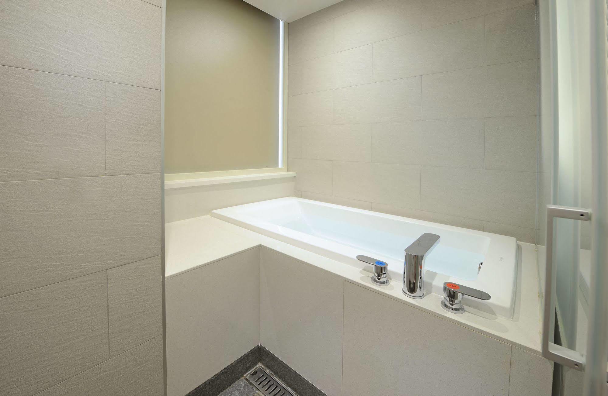 Uinn Business Hotel-Shihlin Tchaj-pej Exteriér fotografie